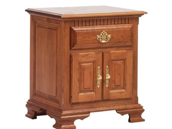 Victoria's Tradition Nightstand